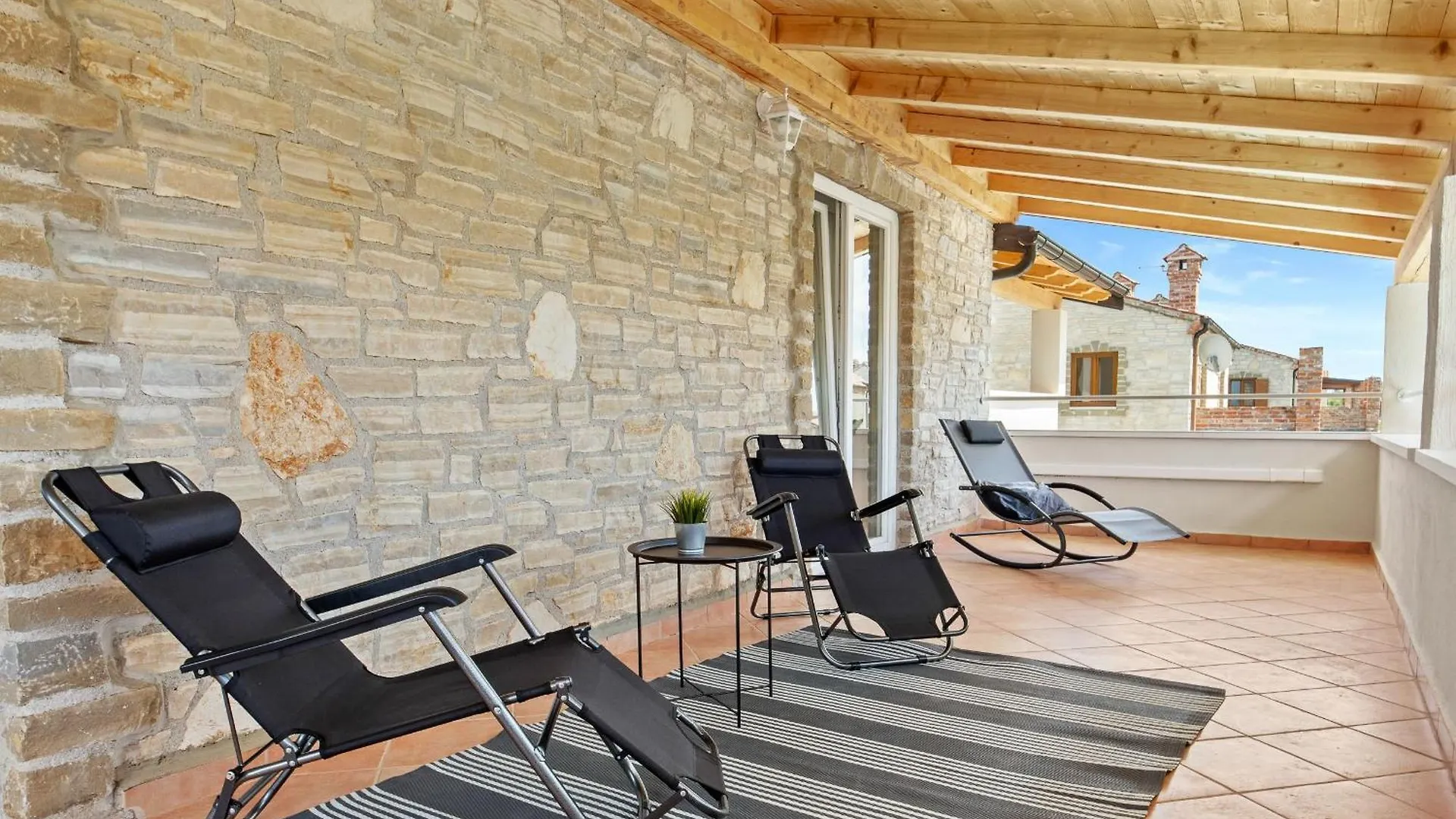 Villa Pietro Comfortable Holiday Residence Cabrunici
