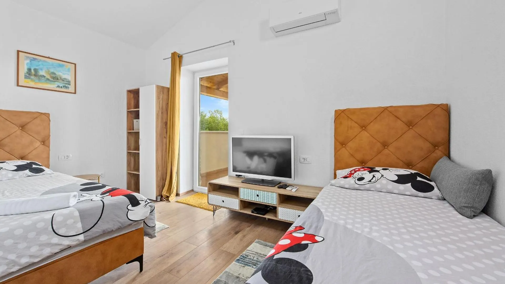 Villa Pietro Comfortable Holiday Residence Cabrunici